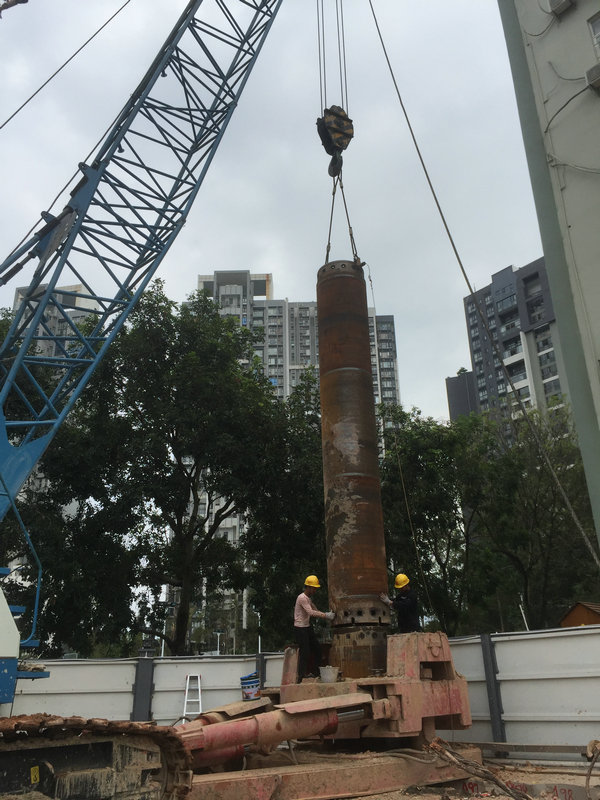 深圳市粤海文体中心咬合桩施工